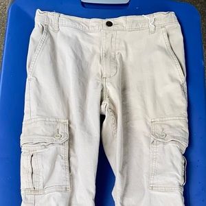 💙 NWOT Wrangler Husky Khakis